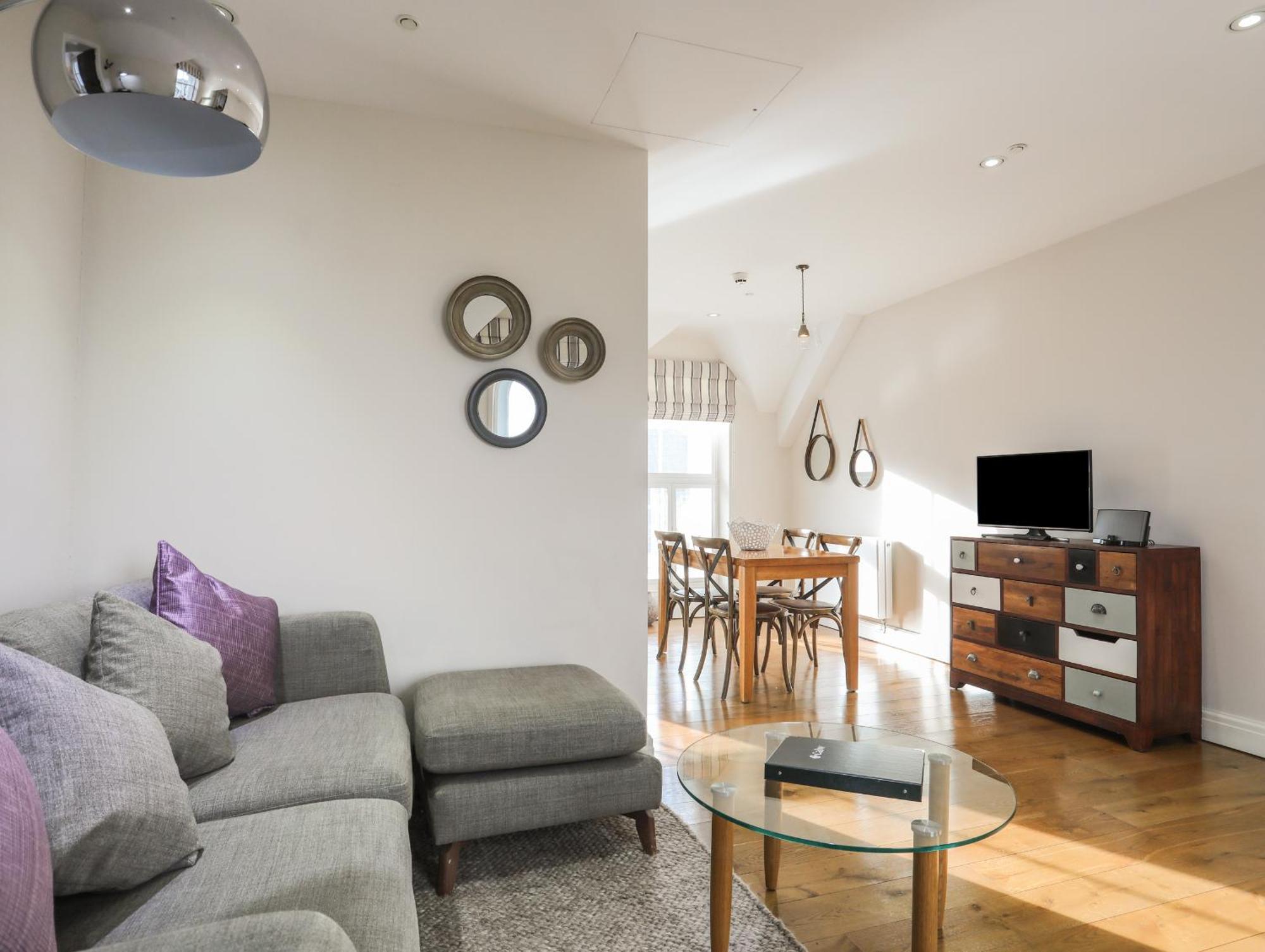 Harlech Apartments - Efnisien Екстериор снимка