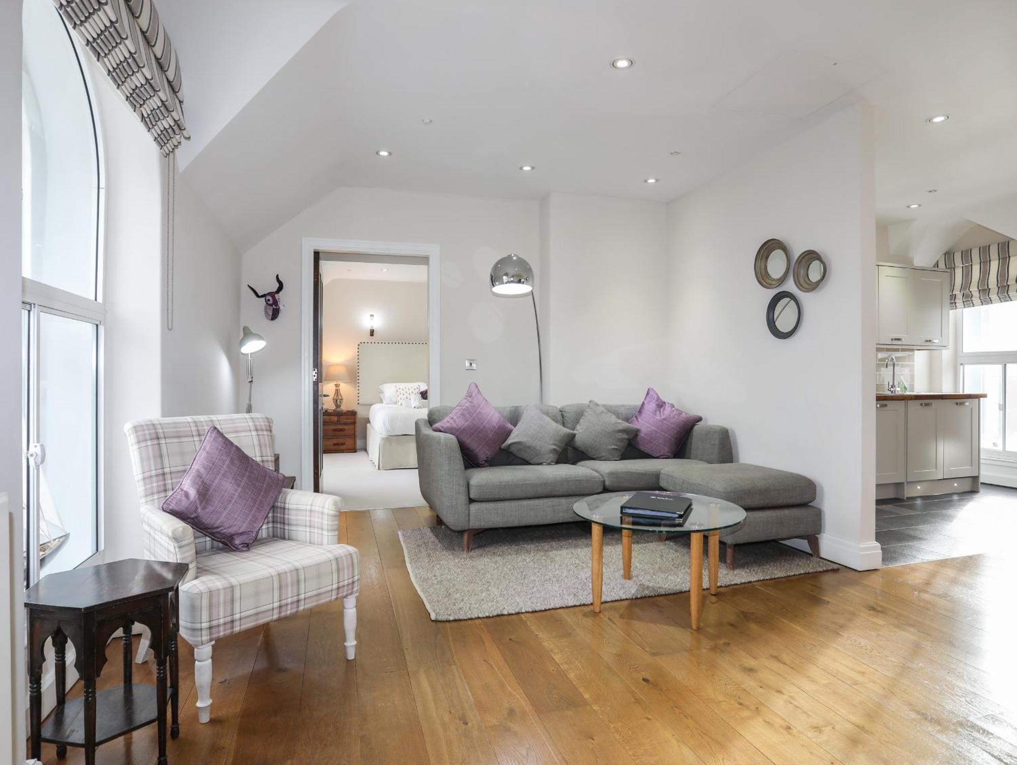 Harlech Apartments - Efnisien Екстериор снимка